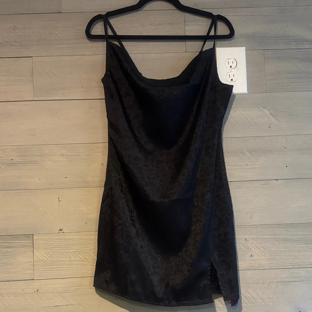 SHEIN Black Floral Mini Dress - Picture 4 of 12